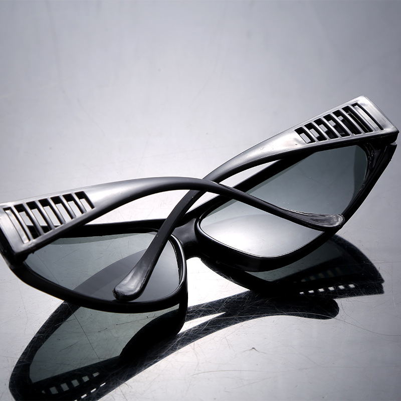 Factory supply labor protection welding glasses welding polishing protective labor protection goggles riding 209 plain glasses