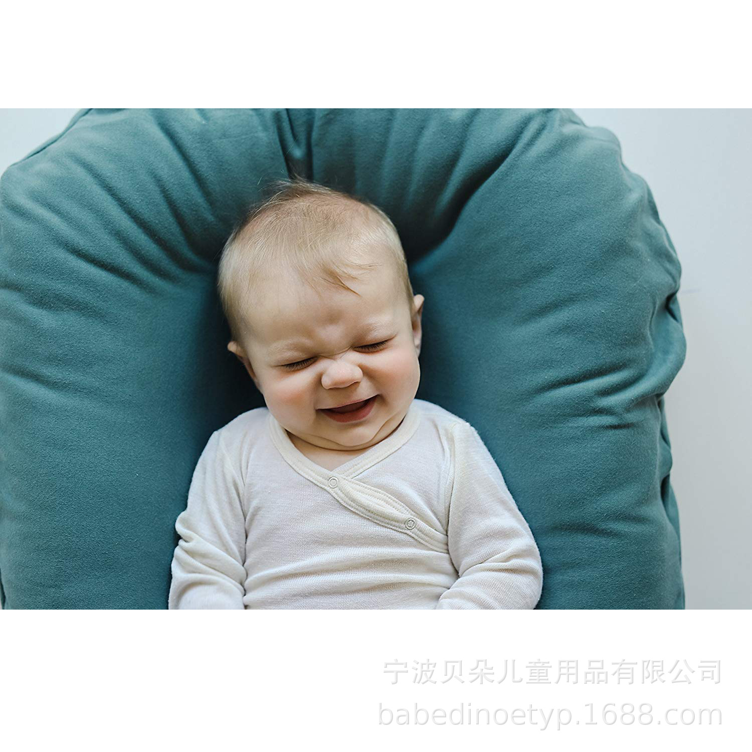 Ins Baby Uterus Bionic Bed Portable Removable and Washable Newborn Bed-In-Bed Comfortable, Warm and Breathable