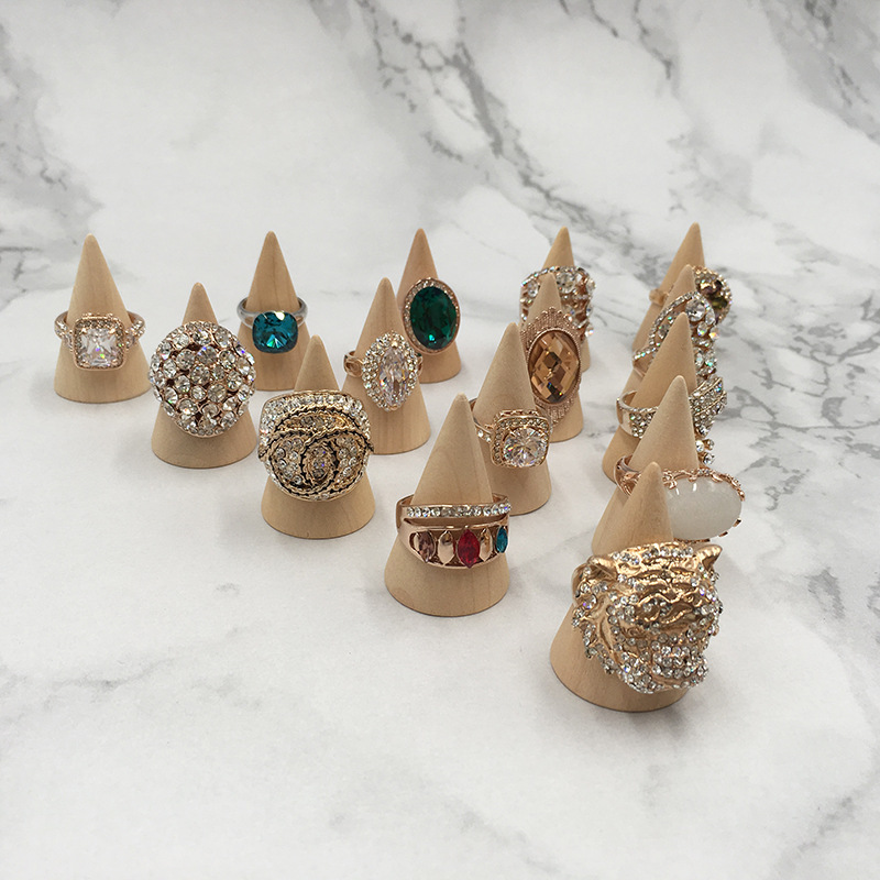 Dongshun Creative Log Cone Ring Display Rack Ring Holder Ring Bracket Jewelry Storage Rack Cabinet Display Rack