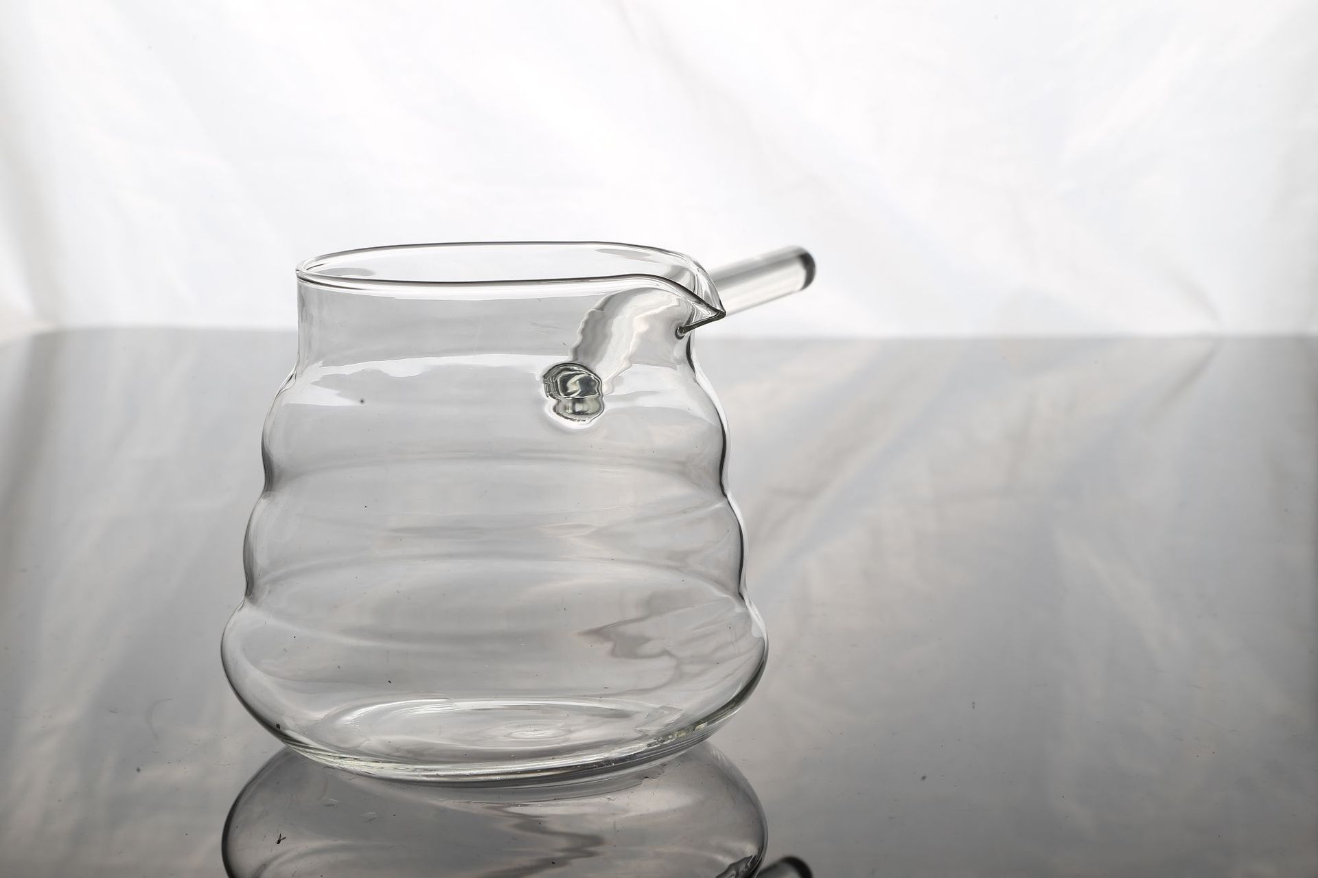 Factory wholesale insulated High Borosilicate transparent glass tea set side glass fair cup glass coffee pot