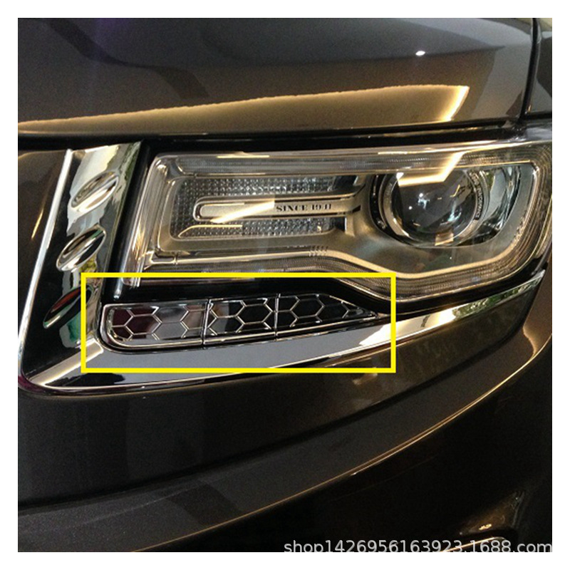 14 Grand Cherokee Headlight Washer Lighting Modification Applicable jeep Headlight Lower Trim Strip Cleaning Sheet Frame Y