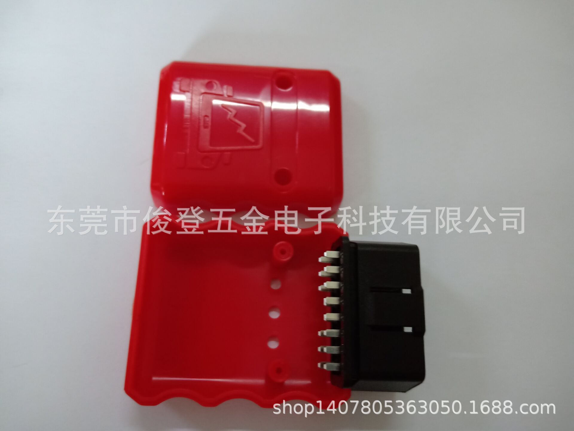 Manufacturer sells OBD2 shell for GPS and diagnostic equipment