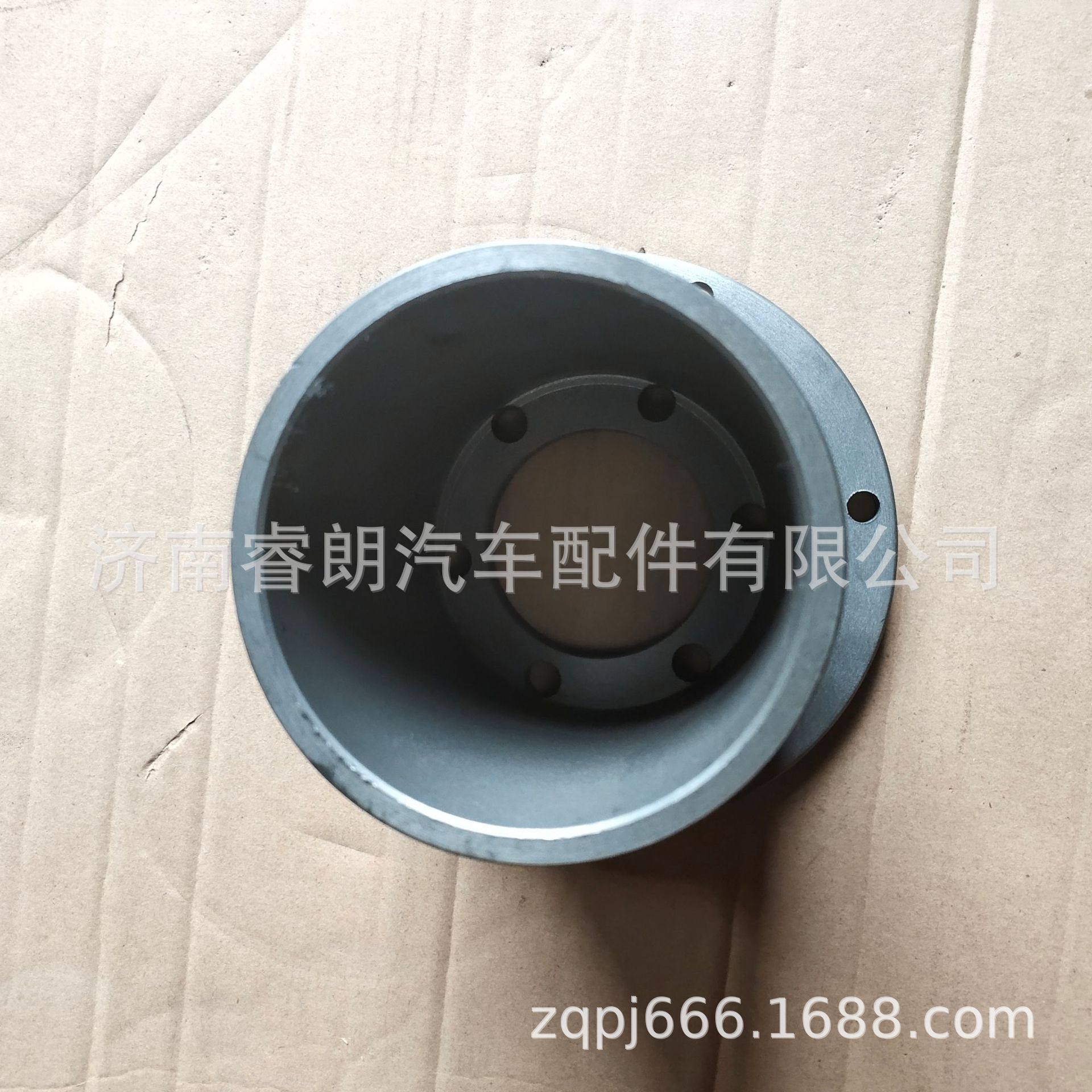 Heavy Duty Truck Parts Howo Parts Boutique Engine Parts VG1500060240 Middle Flange