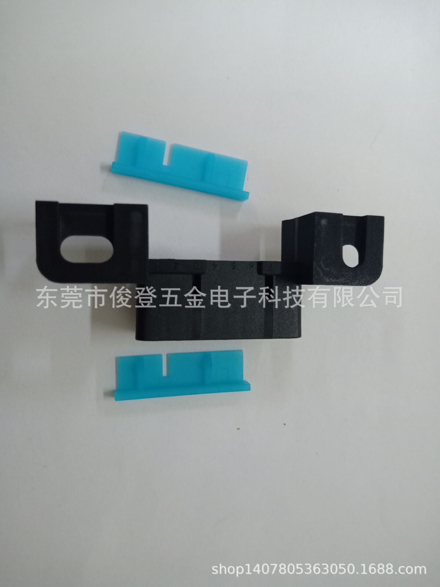 Manufacturer sells OBD2 female head, suitable for Buick