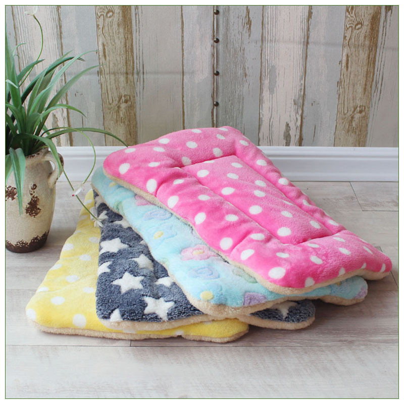 Factory direct four seasons autumn and winter thick pet mat cat mat dog mat blanket pet nest bed sleeping seat cushion