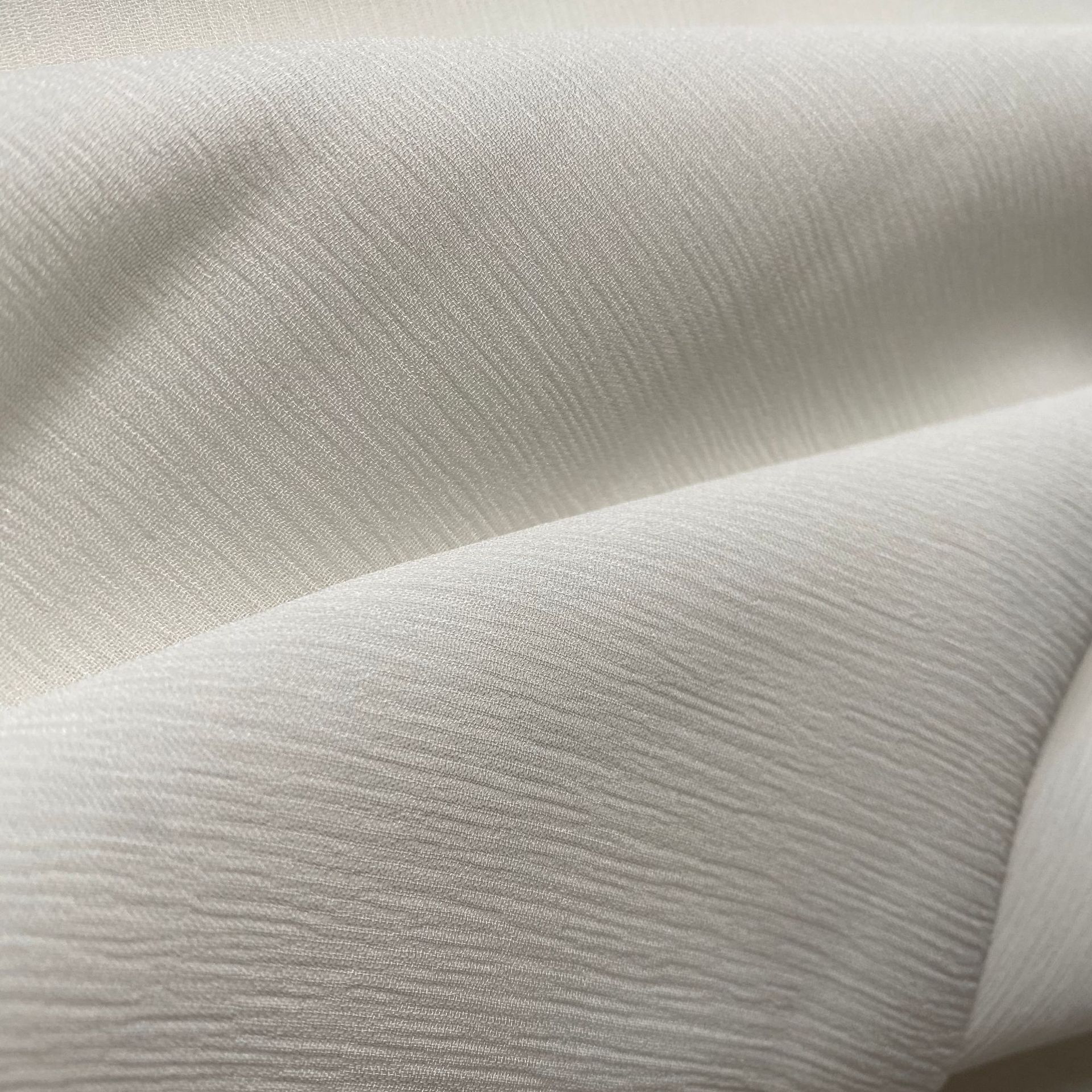 52-3 12mm Mmi Shun Zhou Qiaoqi 140cm door width mulberry silk silk fabric silk factory wholesale