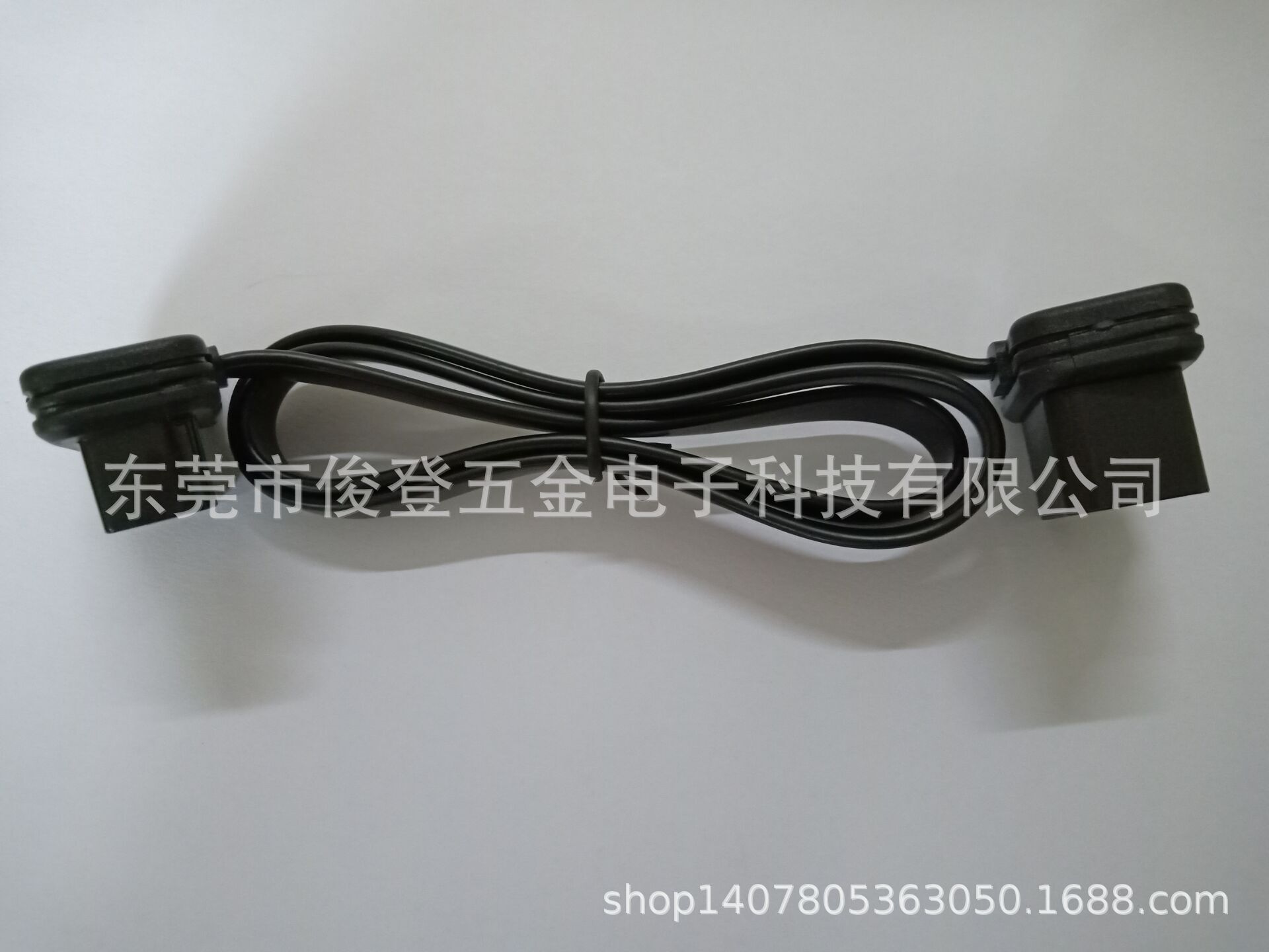 Manufacturer sells OBD2 extension cable for diagnostic equipment and GPS