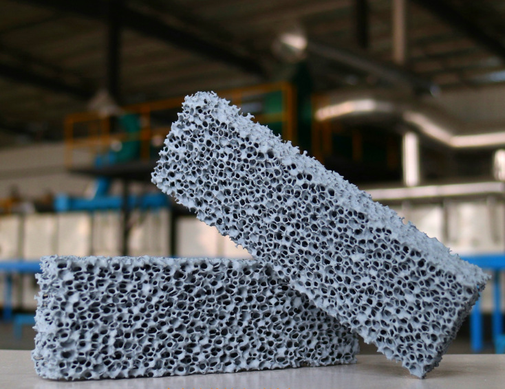 [direct Supply from the Manufacturer] Silicon Carbide Foam Ceramic Sheet, Multi-hole Ceramic High Strength, High Temperature Resistance and Corrosion Resistant Protective Agent