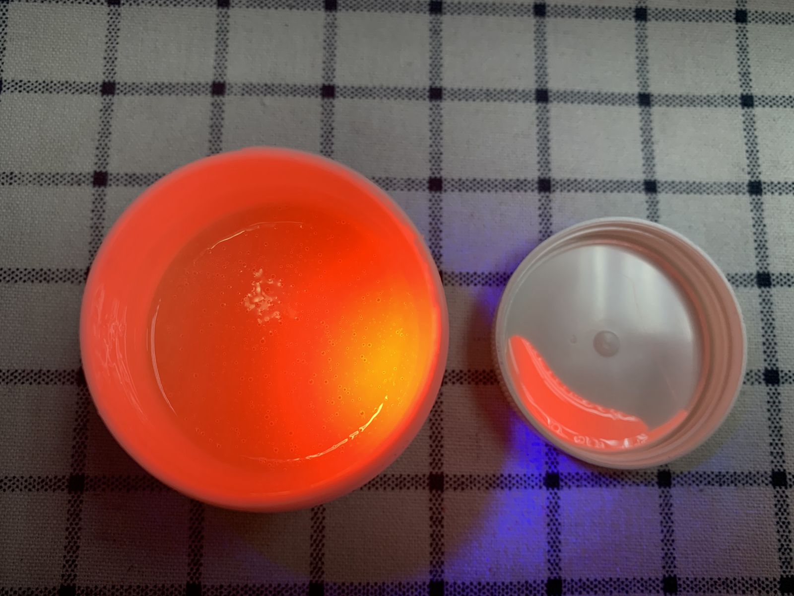 Specializing in the Production of Screen Printing Colorless Fluorescent Ink Screen Printing Anti-Counterfeiting Fluorescent Ink 100g Package