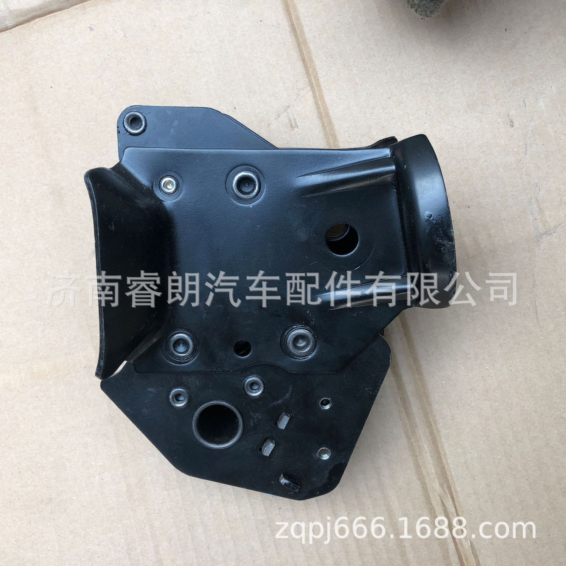 Heavy Duty Truck Howo 336 371 420 various fine models of hydraulic lock brackets to undertake all foreign trade orders