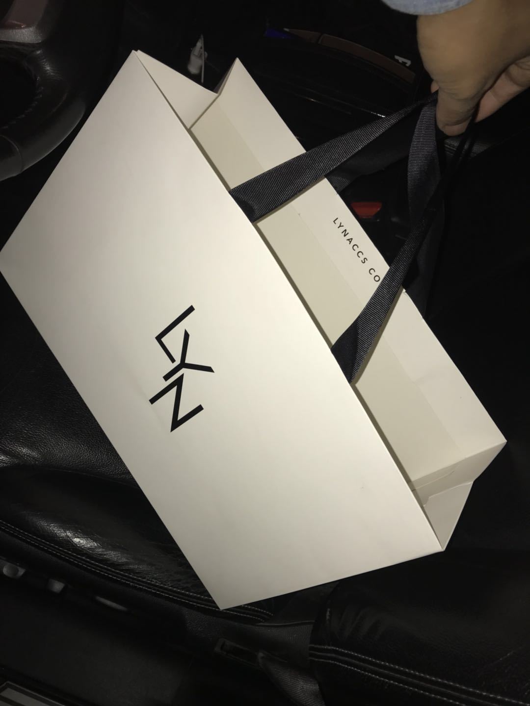 Lyn Accs Gift Bag Paper Bag (No Return or Exchange for Any Reason)