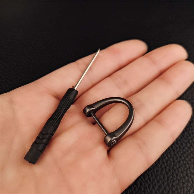 Zinc alloy horseshoe buckle metal D-type car horseshoe keychain hardware accessories manufacturers wholesale custom suitable