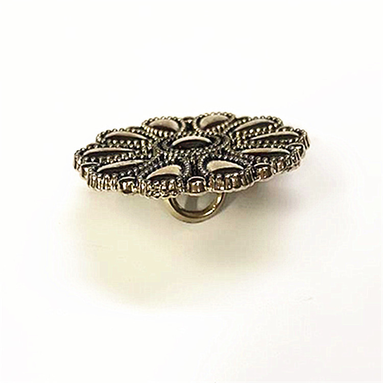 Direct Selling Ring New Chrysanthemum Cloth Buckle Coin Buckle Handmade Cowhide Decorative Buckle Leather Goods Dollar Buckle Wallet Buckle