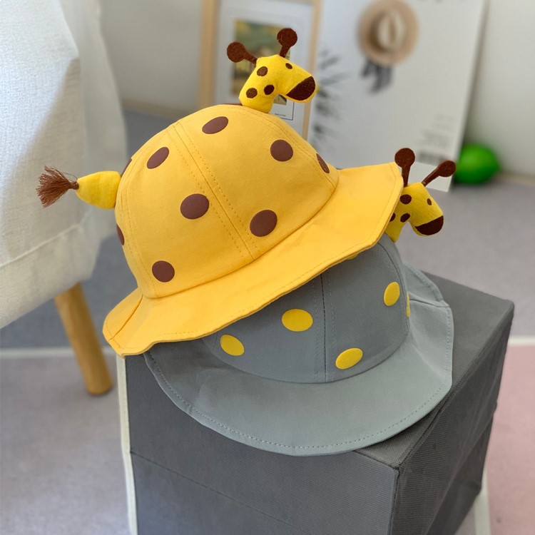 Baby fisherman hat spring and summer cute polka dot sunshade basin hat baby cartoon giraffe 1 year old 2 children autumn hat wholesale