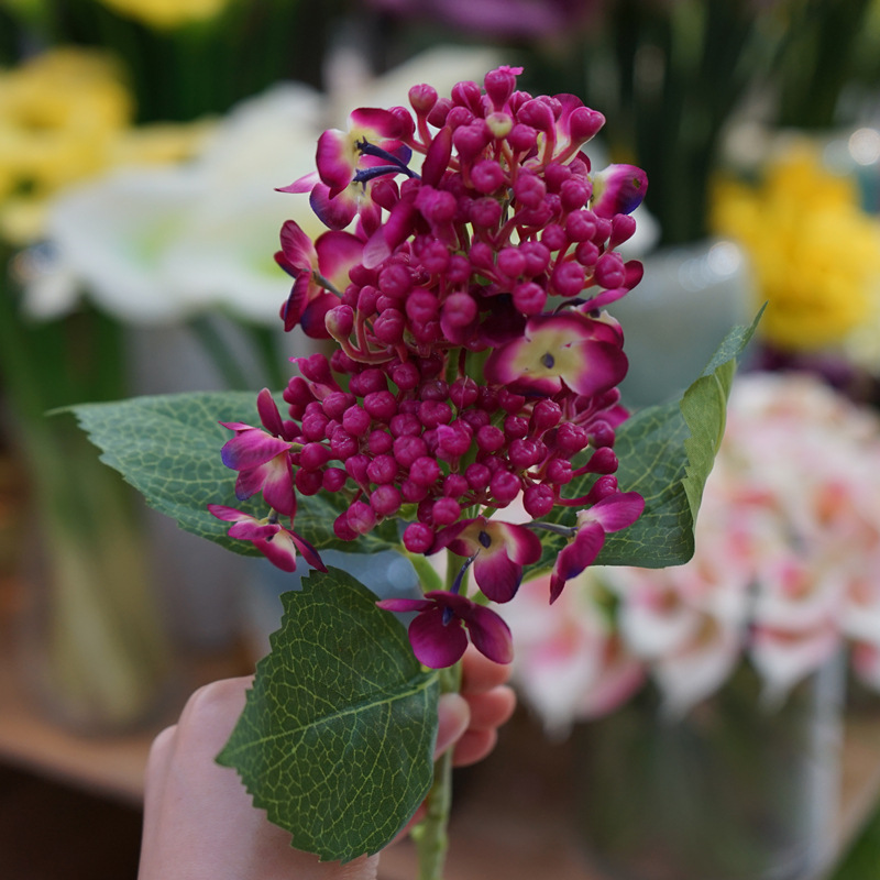 High-quality simple simulation lilac hydrangea fruit small broken bouquet home decoration ornaments soft flower arrangement with flowers wholesale