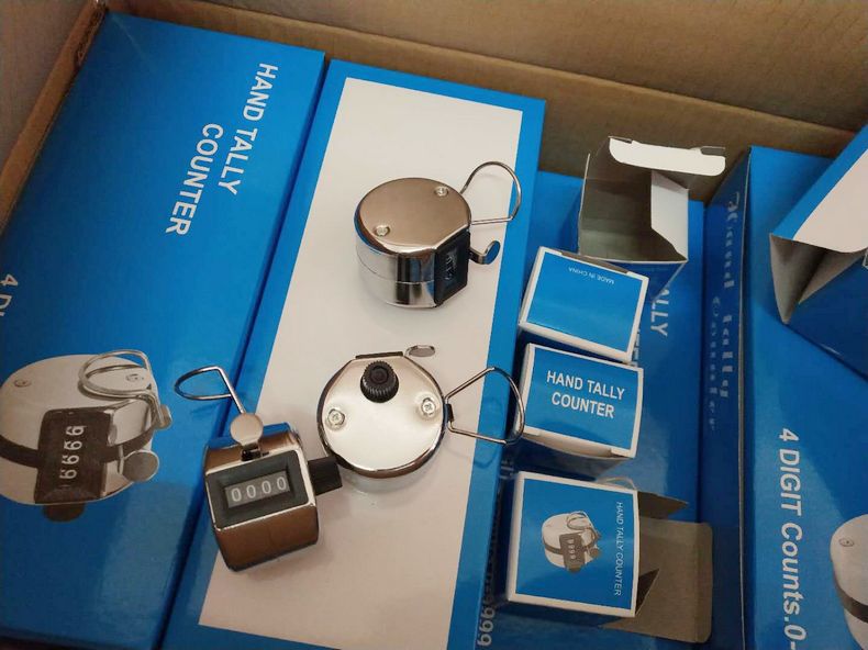 Manufacturers Supply Metal Iron Shell Mechanical Counter Four Manual Counter Manufacturers Spot Wholesale 9999