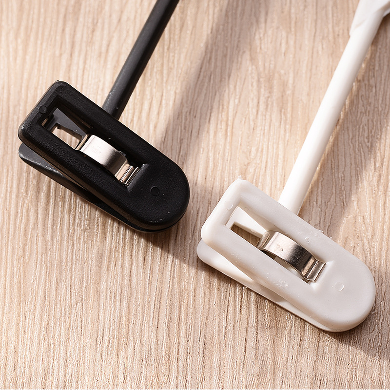 New clip bra underwear hanger underwear hanger plastic hanger household clothing store adult black and white two-color batch