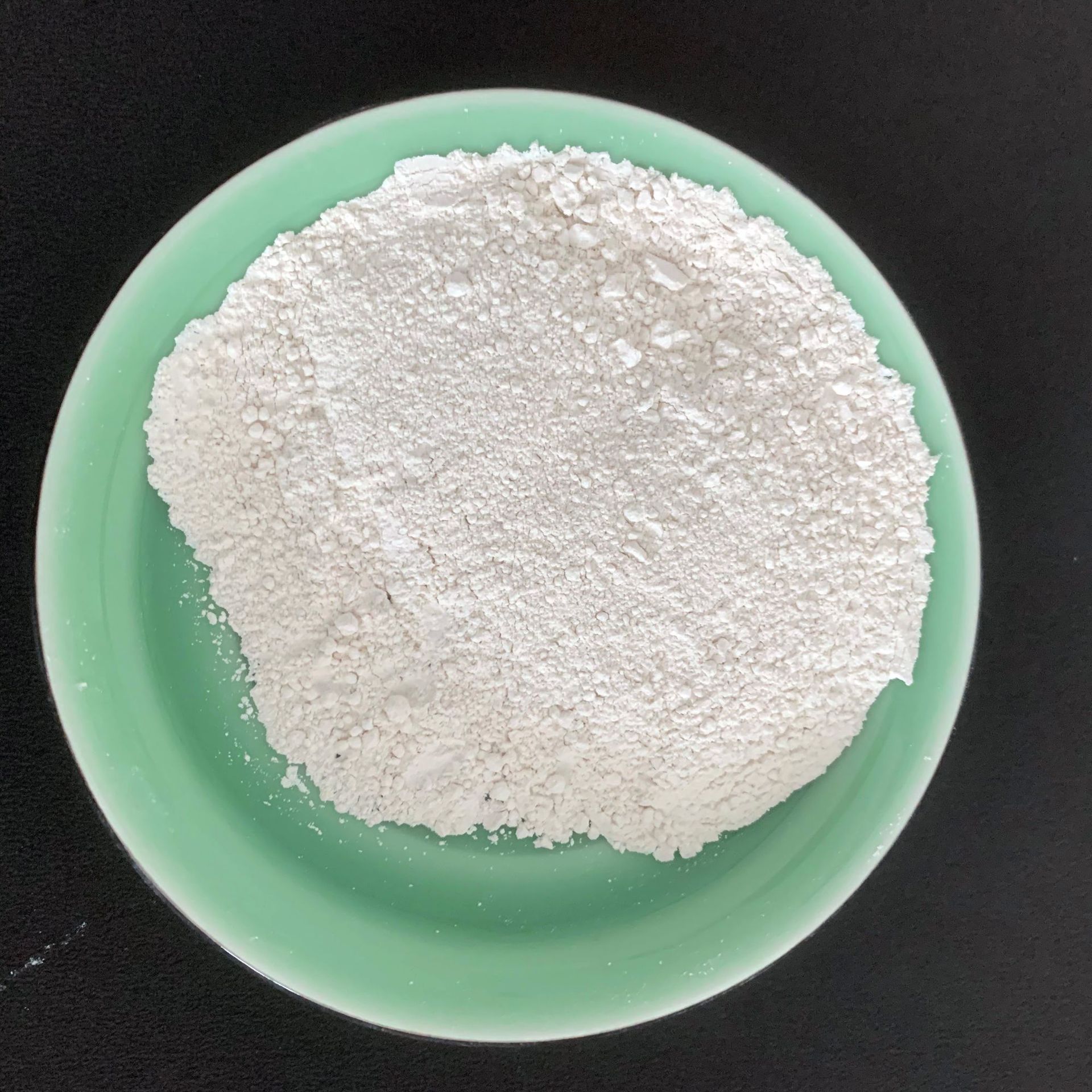 Building Material Grade Magnesium Oxide Powder Is Available in Stock. Industrial Grade Highly Active Magnesium Oxide for Refractory Plate
