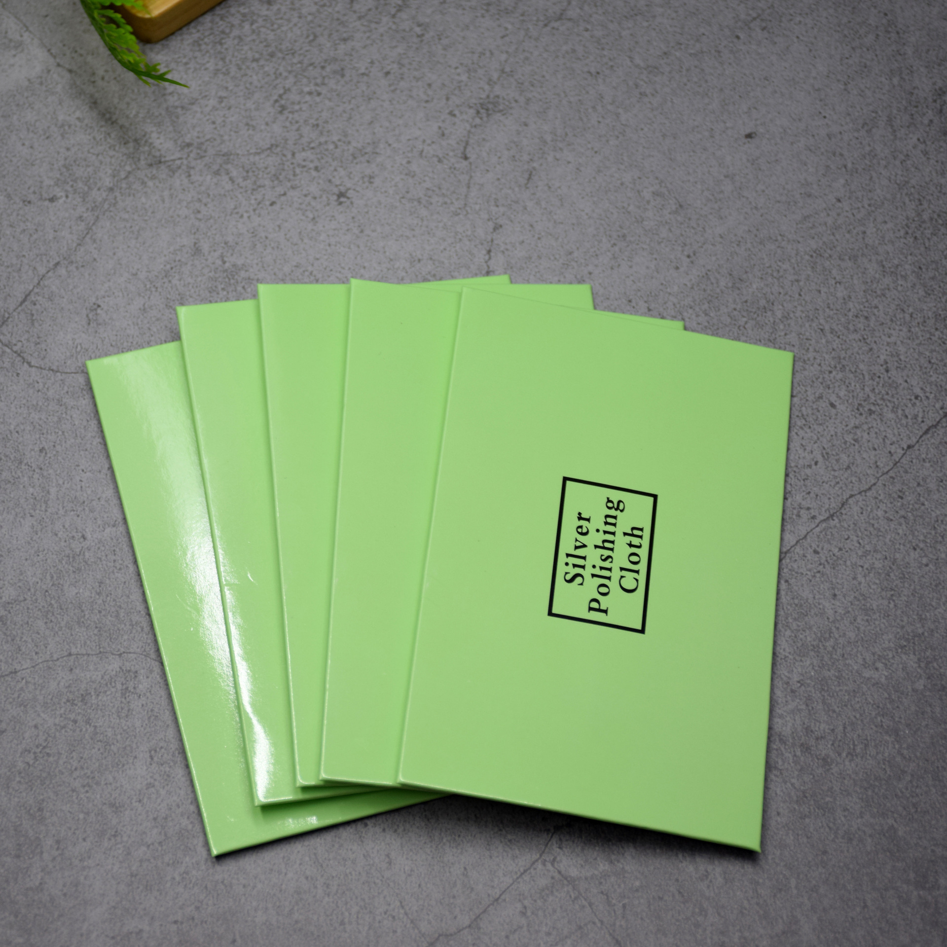 Silver cleaning cloth source factory wholesale packaging silver cleaning cloth color random silver cleaning cloth polishing silver decoration cloth