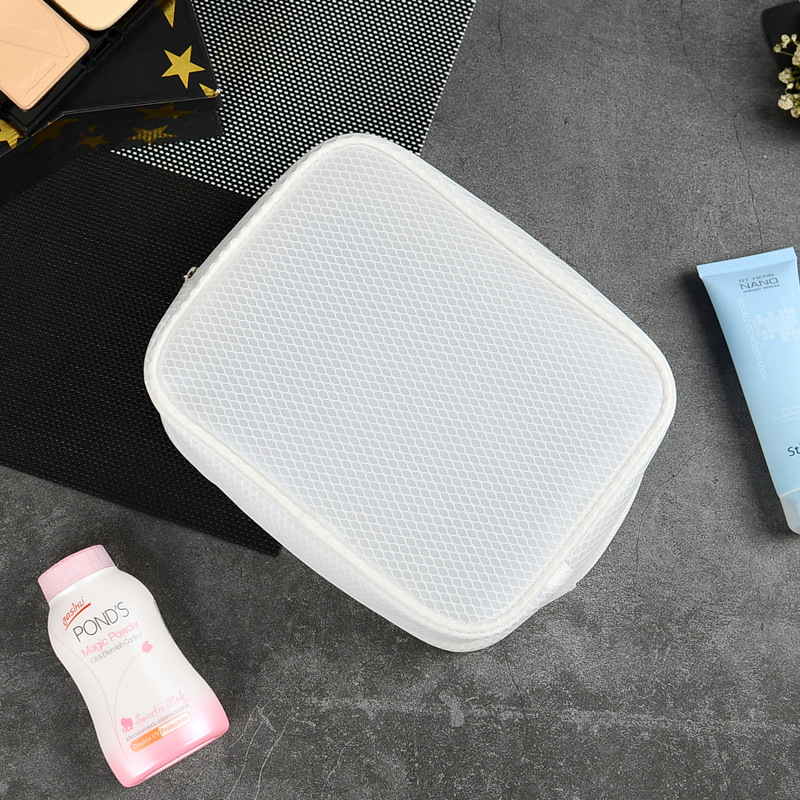 Manufacturer Customized Cosmetic Bag White Hand-Held Waterproof Cosmetic Bag Toiletry Bag Storage Bag Easy to Carry Large Capacity