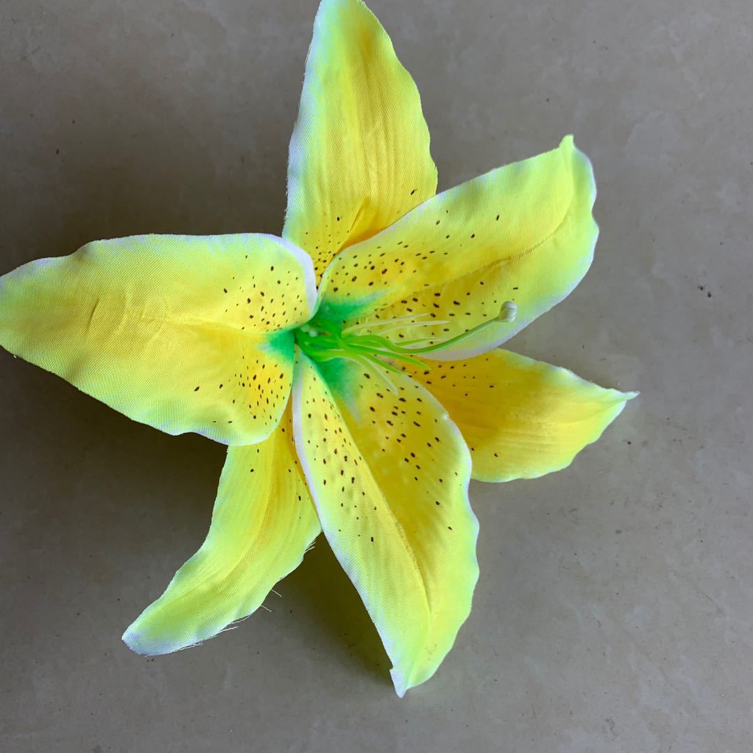 Manufacturer Wholesale Artificial Flowers Fake Flowers Juan Cloth Flowers Large Lily Flowers Home Wedding Props Shooting Background Decoration