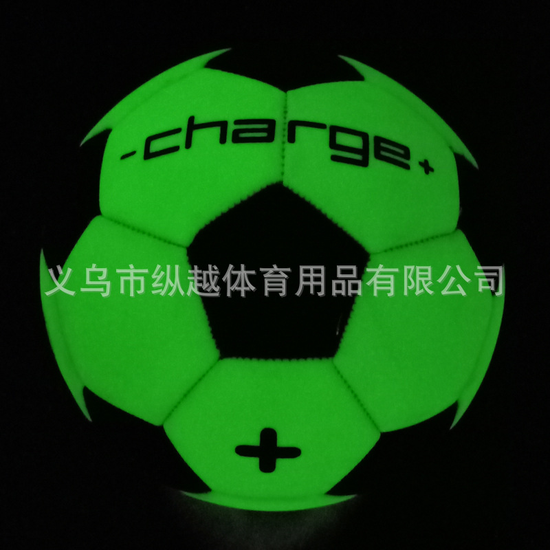 The Manufacturer Can Order Pvc Luminous Fluorescent Football No. 5 No. 4 No. 3 Company Exhibition Commemorative Collection Gift Football