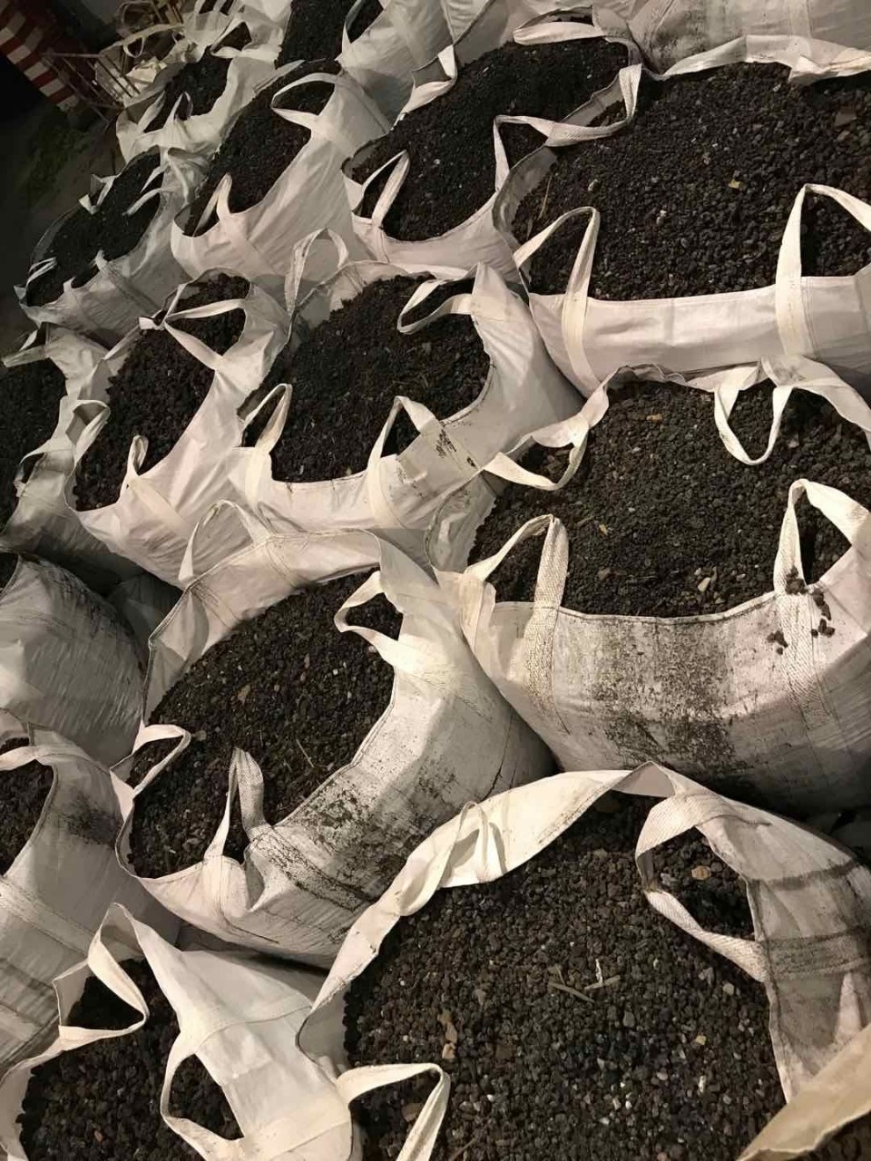 Шлак, цементный шлак, гранулированный шлак, легкий заполнитель бетон C50, C75