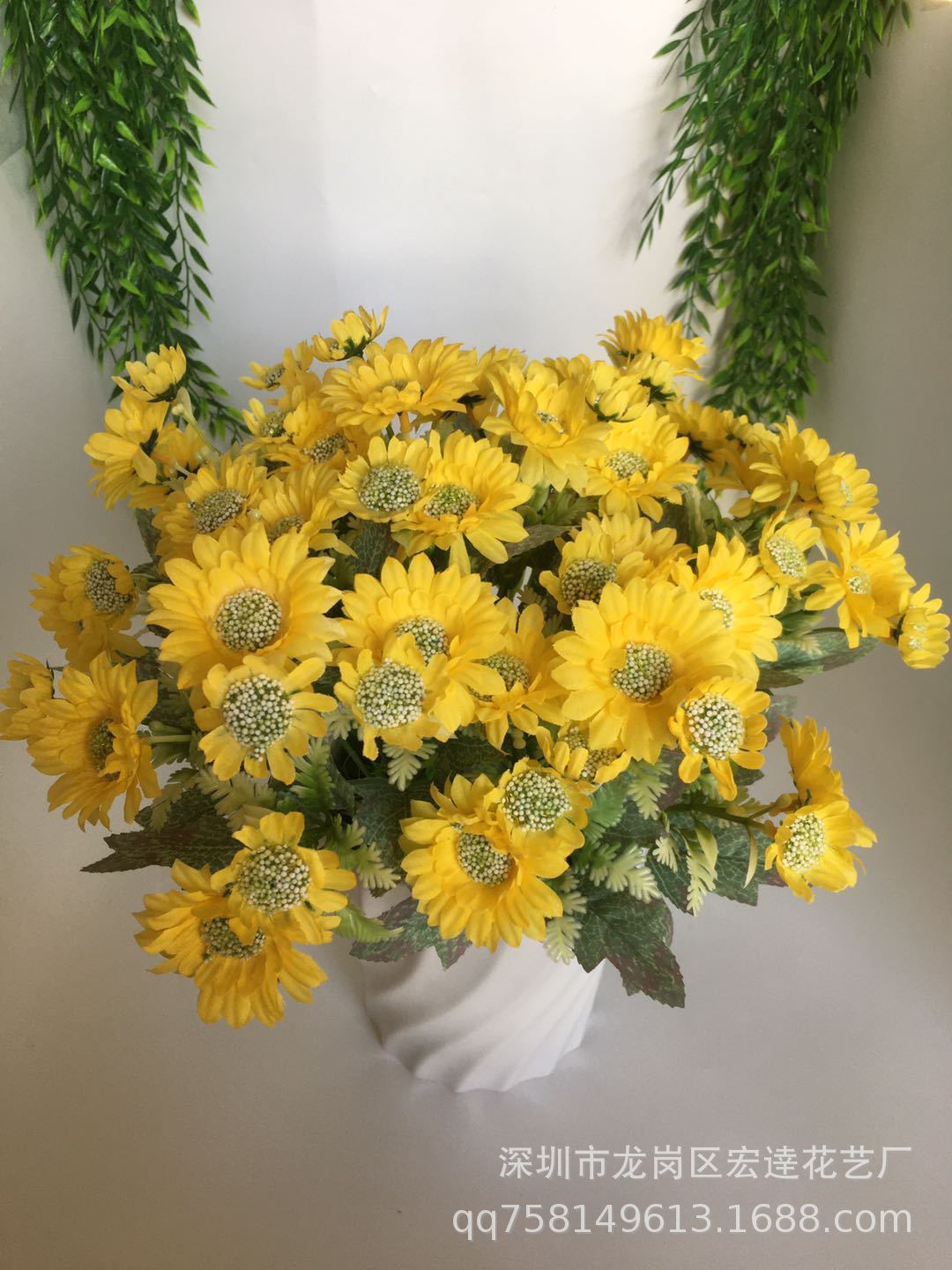 Factory direct simulation chrysanthemum fake flower crafts simulation plant flowers suffocate inside and outside the roadside chrysanthemum