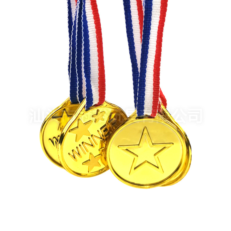 Amazon Blast Games Awards Mini Toy Party Gifts Small Toys Plated Plastic Medal Gold
