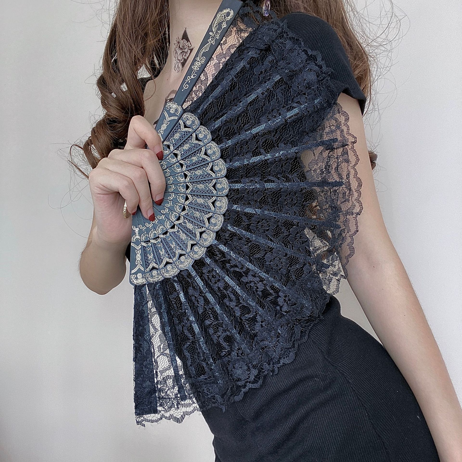 European Retro Lace Women's Fan Summer Orchid Fan Dance Performance Photography Photo Props Folding Fan