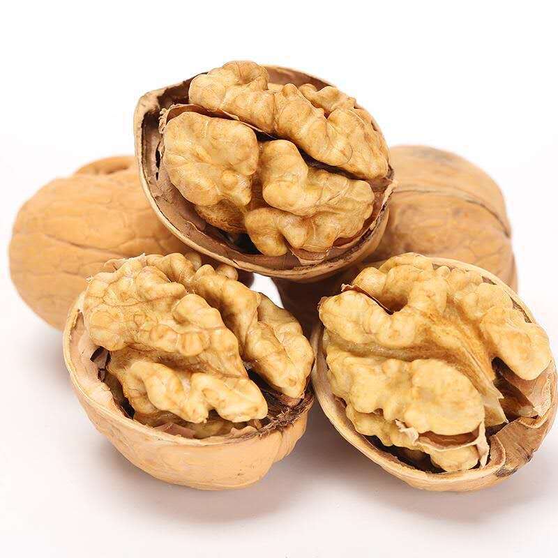 2025 New Xinjiang 185 Paper-Skinned Walnuts, Xinjiang Walnuts, Paper-Skinned Walnuts That Open Easily When Pressed, 500g Bagged