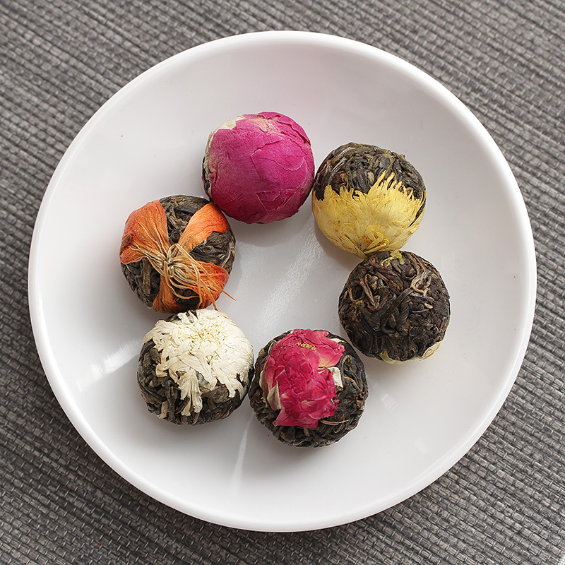 Wholesale Yunnan Pu'er scented tea Dragon Ball gift box 18 raw tea rose Jasmine peony 6 flavor combination scented tea