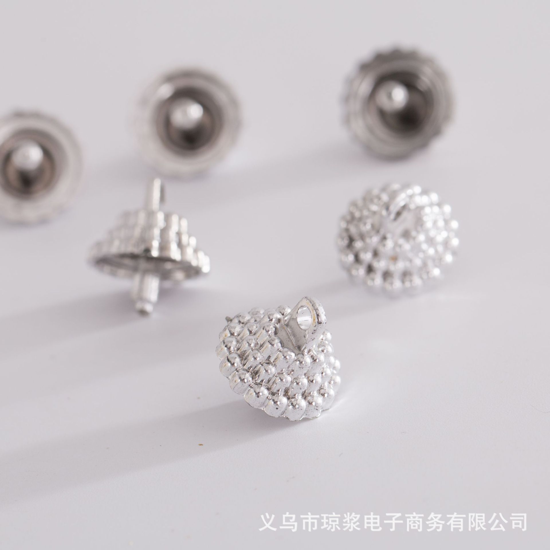 Christmas Ball Cap Electroplated Hollow Ball Cap Foam Ball Top Hearted Ball Cap Christmas Decorations Accessories Factory Outlet