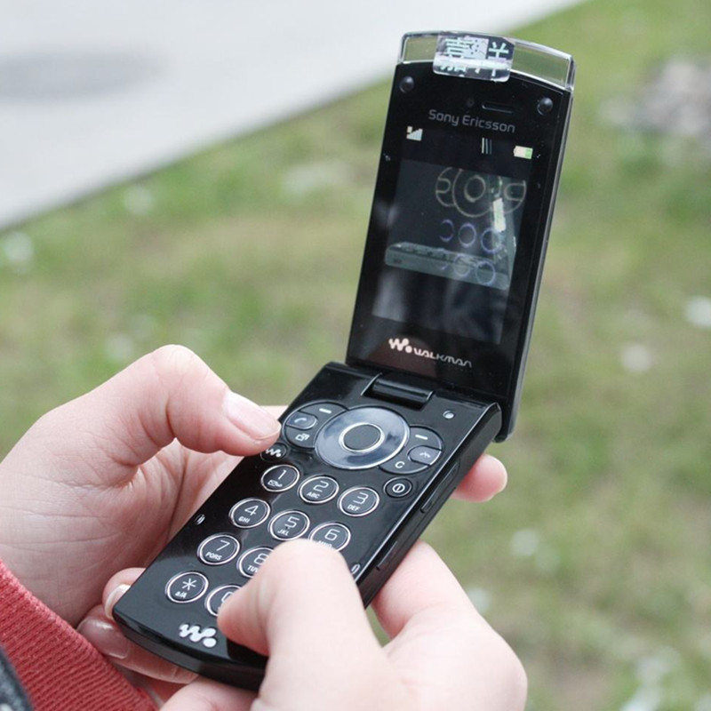Sony Ericsson/Sony Ericsson W980 Mobile Phone Classic Foldableing Flip Cover Is Suitable for Cross-Border Export