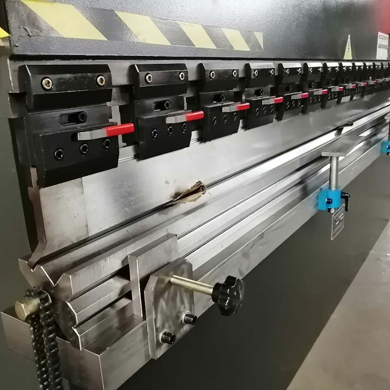 Hydraulic sheet metal CNC bending machine 160 T 3.2/4 M electro-hydraulic servo automatic bending machine manufacturer