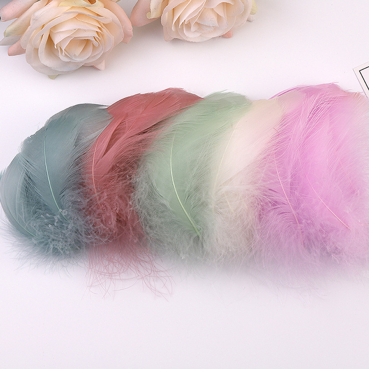 Yiwu cross-border color feather small floating 6-12cm dyed goose feather dream catcher DIY decorative wave ball feather