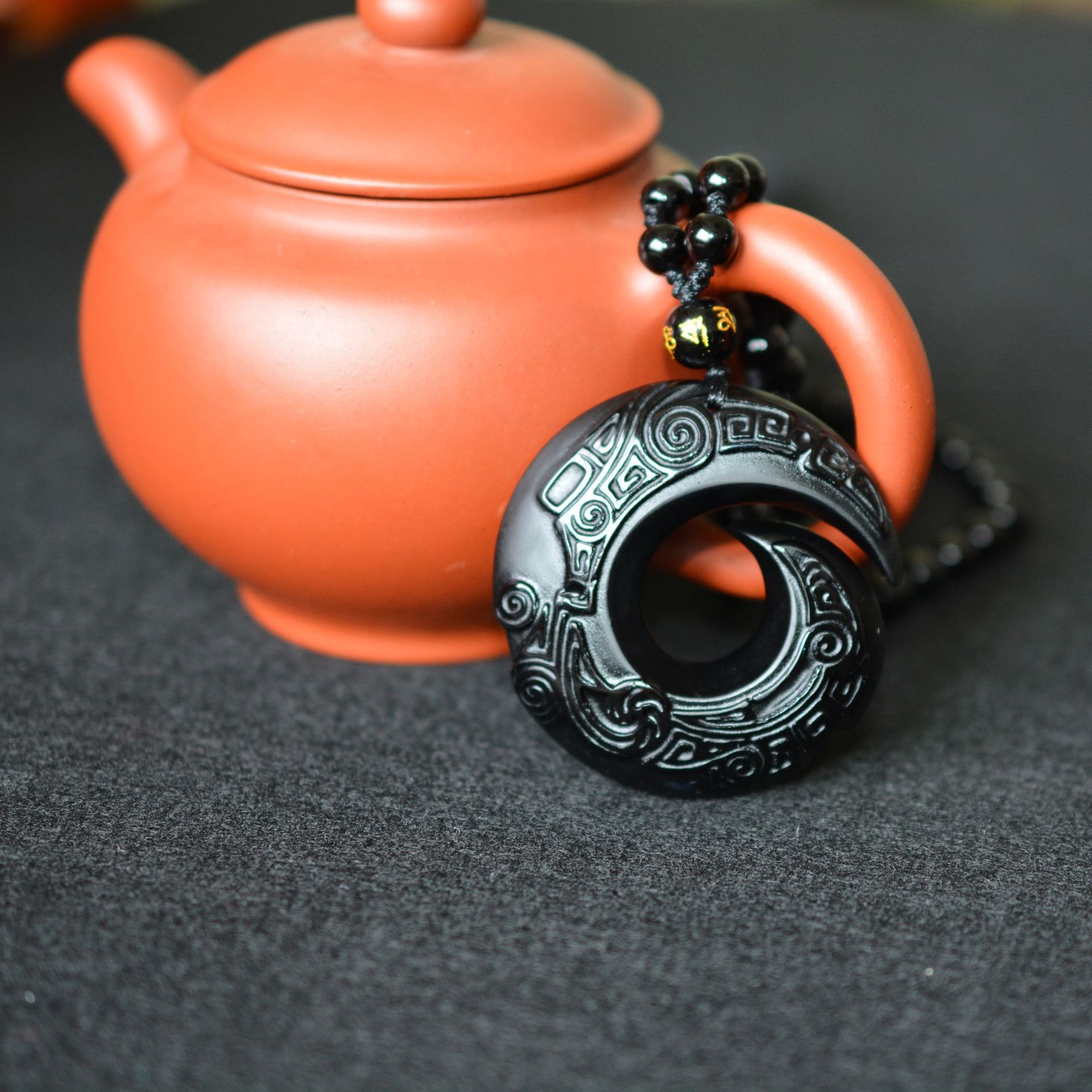 Natural Obsidian Fortune-Telling Necklace Pendant Crystal Healing Men's and Women's Necklace Foreign Trade Hot Model