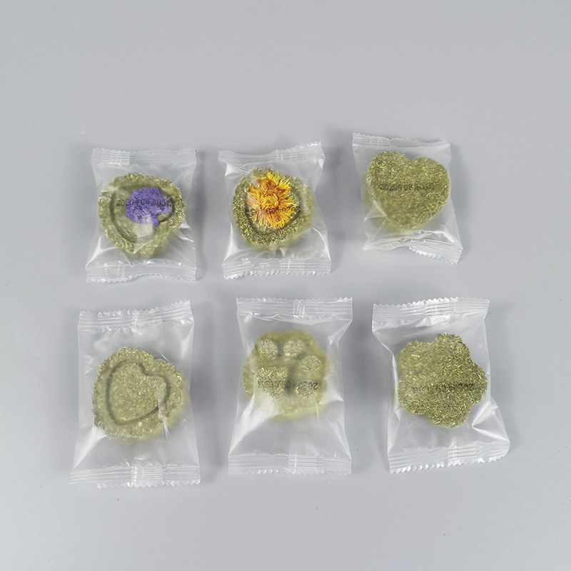 Manufacturer Supplies Individually Packaged Grass Cakes, Alfalfa Grass Cakes, Rabbit, Guinea Pig, Chinchilla Pet Chew Toys