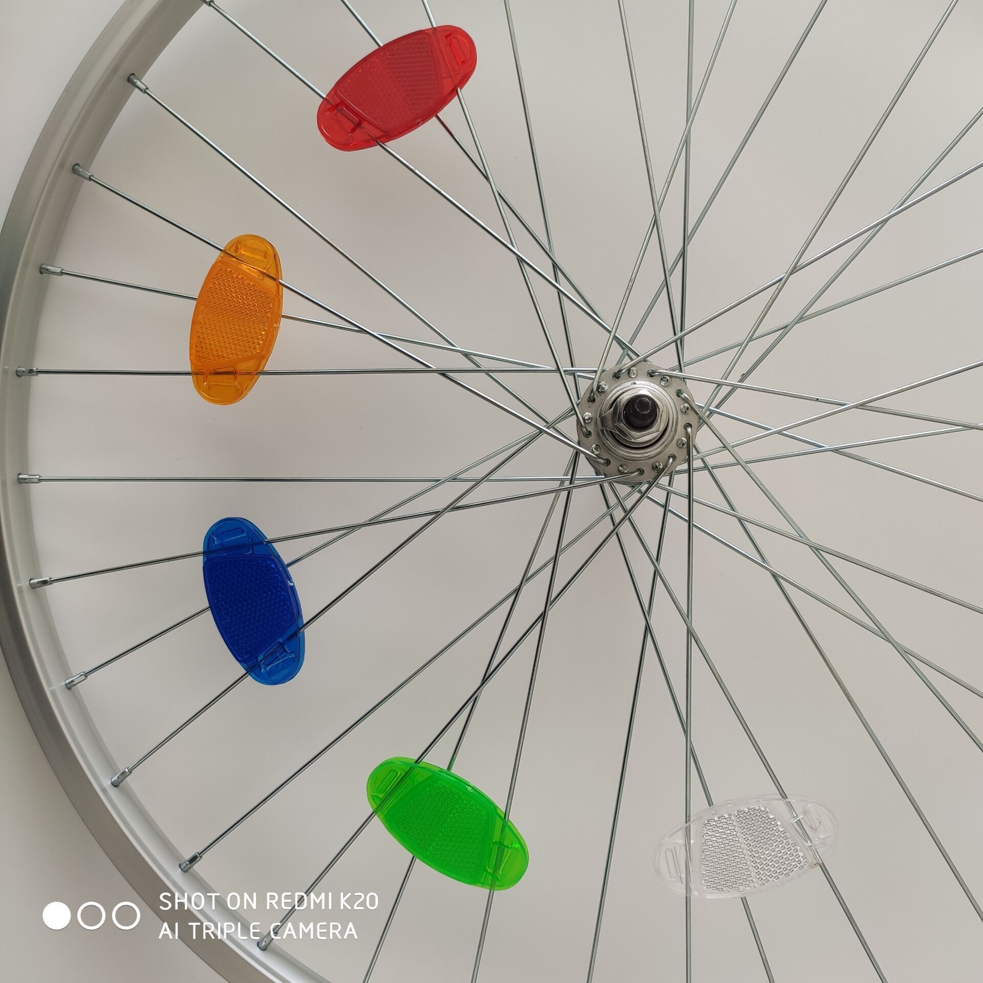 Factory direct Oval mountain bike bicycle children's car spoke warning reflector wheel set warning light