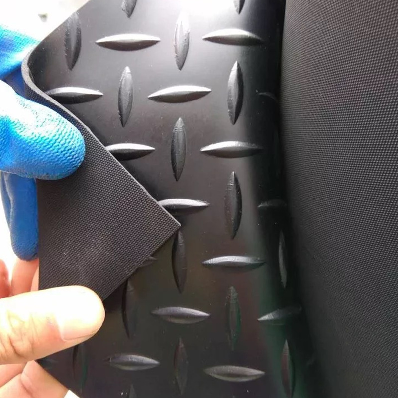 Wholesale Black 5mm willow pattern wear-resistant rubber mat non-slip herringbone pattern rubber steel plate pattern moisture-proof rubber blanket