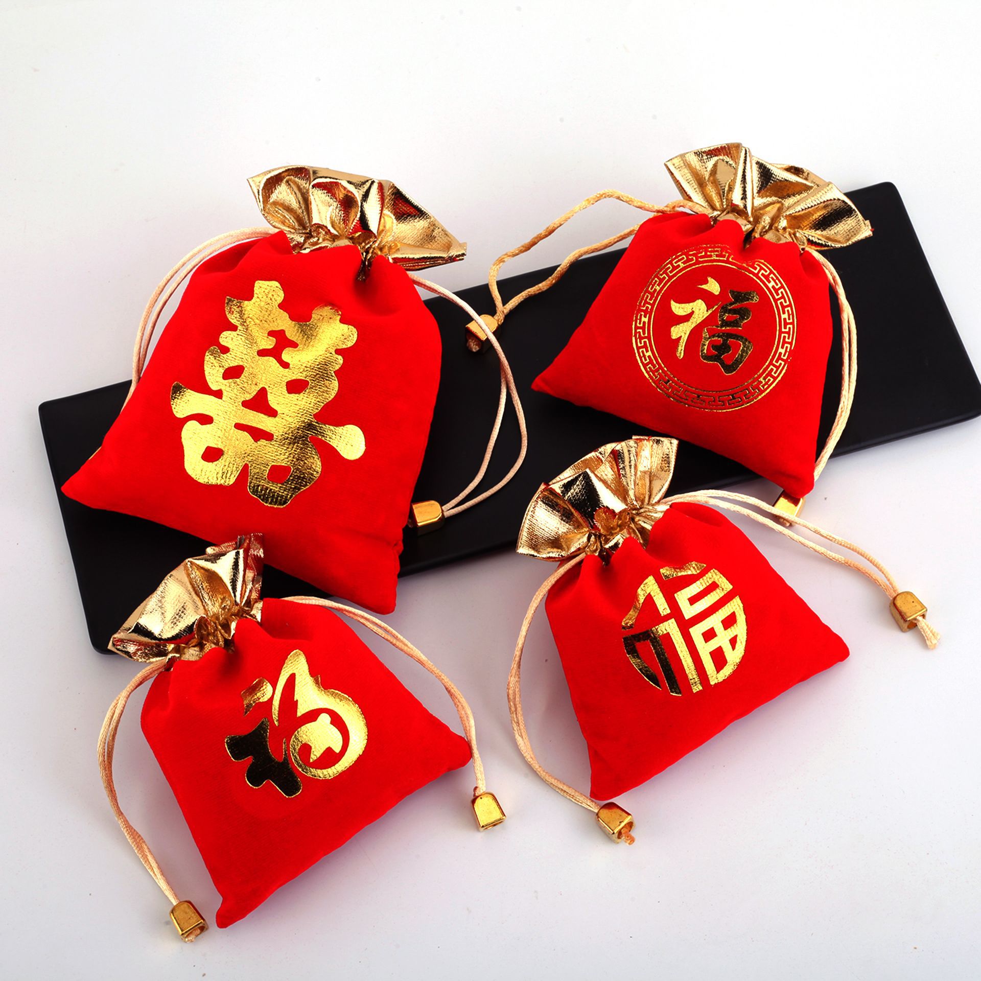 Bag bag wholesale red velvet bag pull strap jewelry bag Buddha beads lucky bag brocade bag play hand string velvet bag