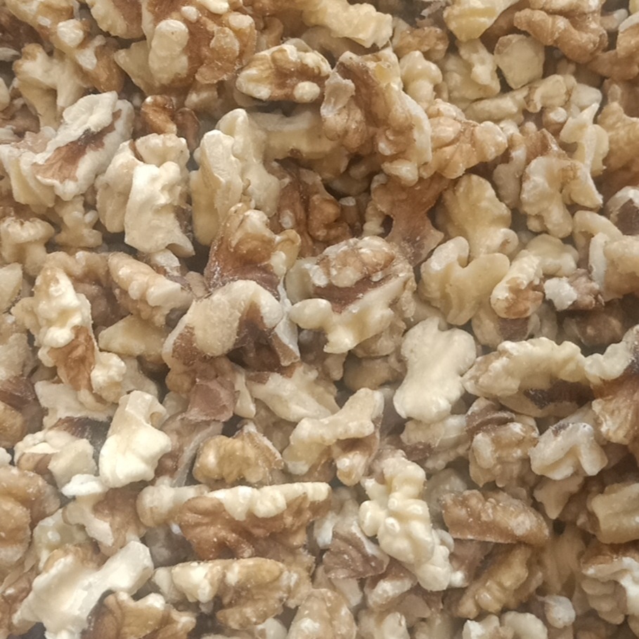 Xinjiang 2025 New Crop, Crushed Walnut Kernels 15kg / Box, Three-Way Walnut Kernel Food, Baking Ingredient, One