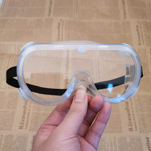 Four beads dust and fog safety eye protection glasses can be exported droplets can wear myopia glasses fully enclosed protective glasses