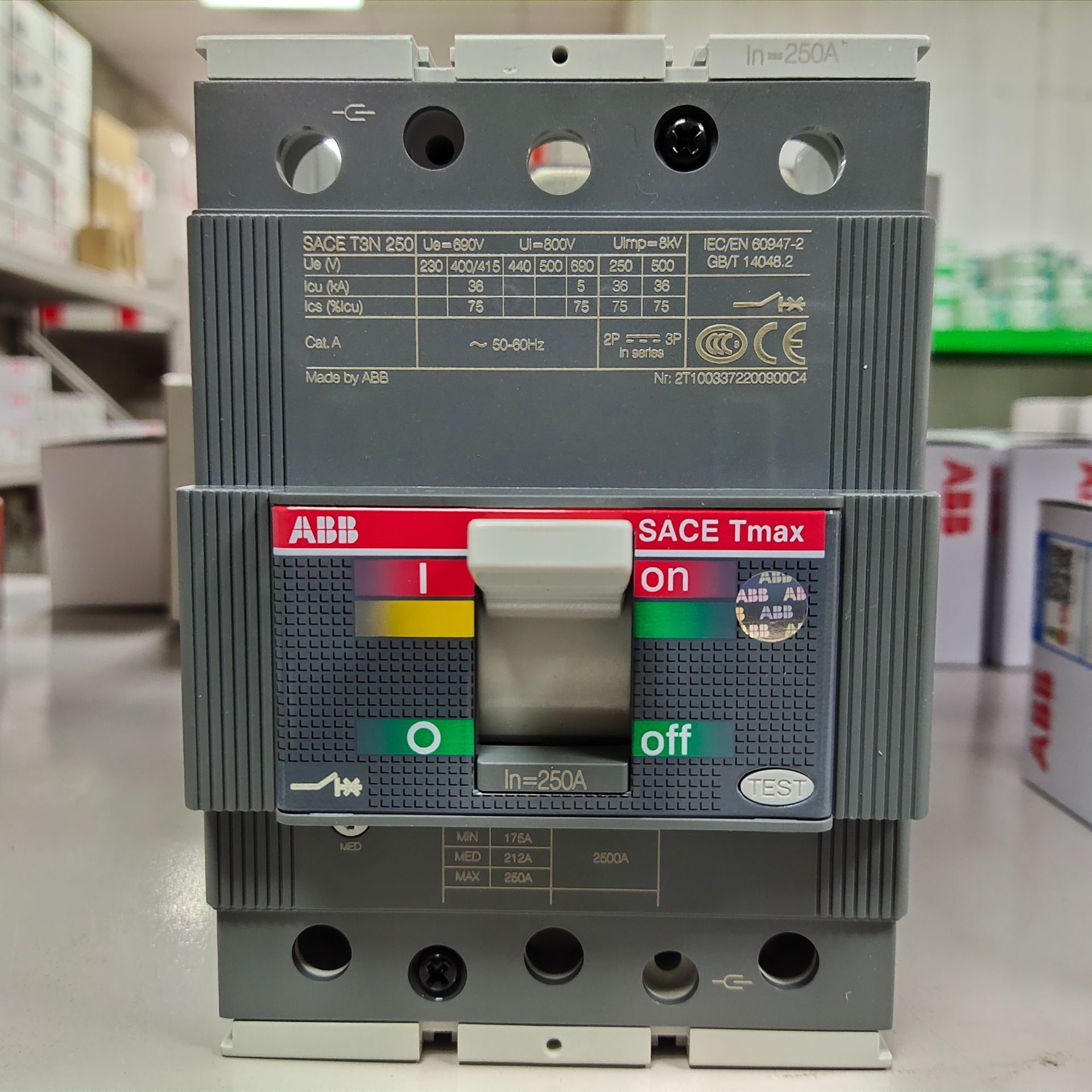 Принадлежность для автоматического выключателя Abb Molded Case 1Sda055016R1 комплект Fc Cu 1X240Mm 400 T5 3Pc новый