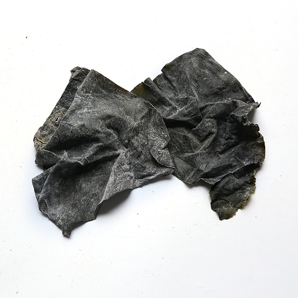 Wholesale Dried Kelp in Bulk, Thick Slices, Semi-Dried, Salted, Sun-Dried, New Stock for Market Stalls, Whole Box