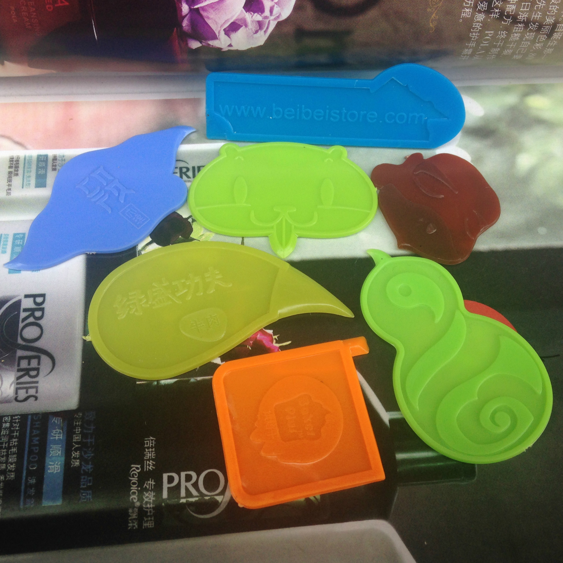 Factory practical large plastic express box cutter package small water droplets mini box opener set LOGO lettering