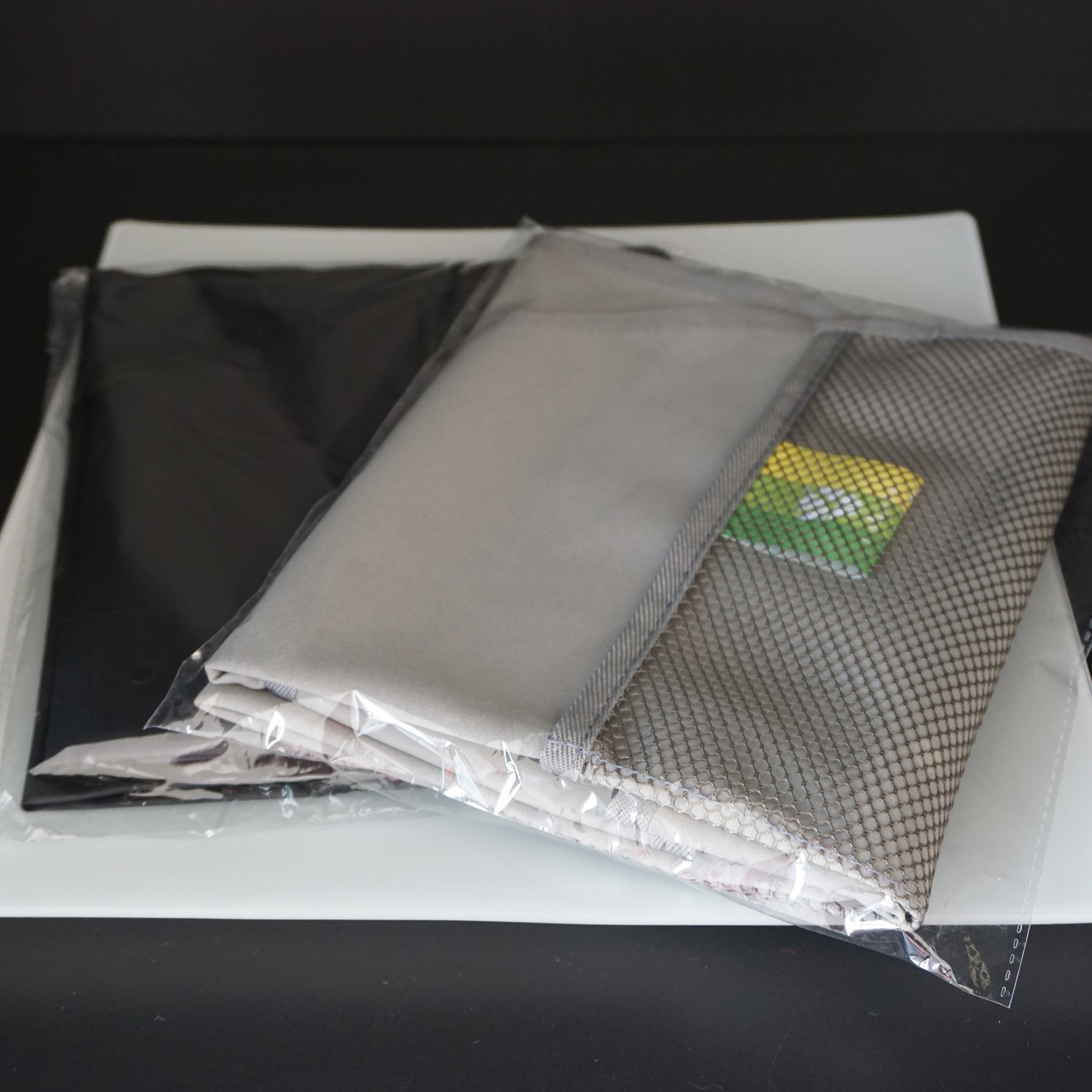 Factory direct gift distribution CAR child safety seat anti-kick pad double fixed wear-resistant anti-kick anti-scratch