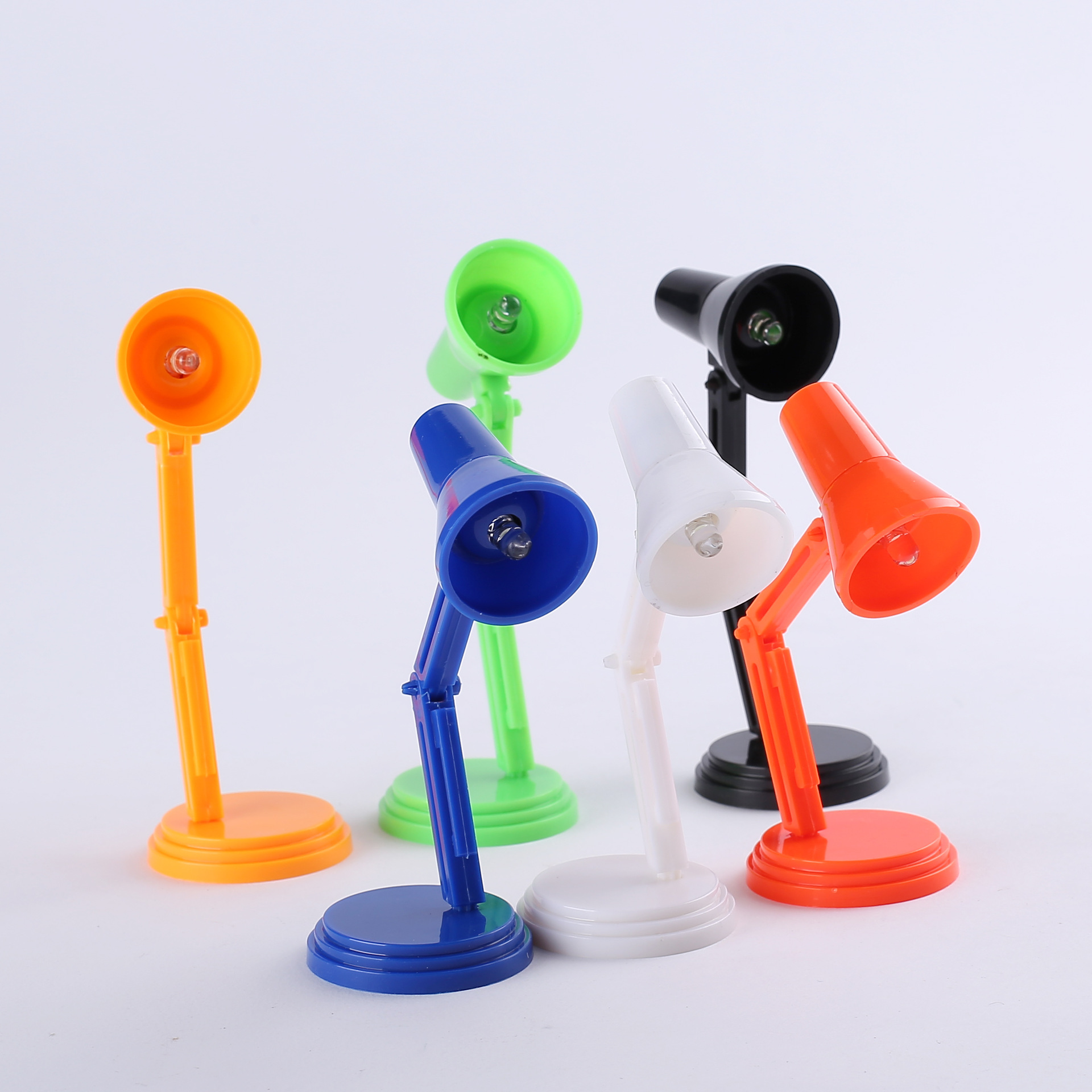 Creative Mini Table Lamp Led Clip Reading Lamp Student Foldableing Digital Night Light Dimming and Dimmable