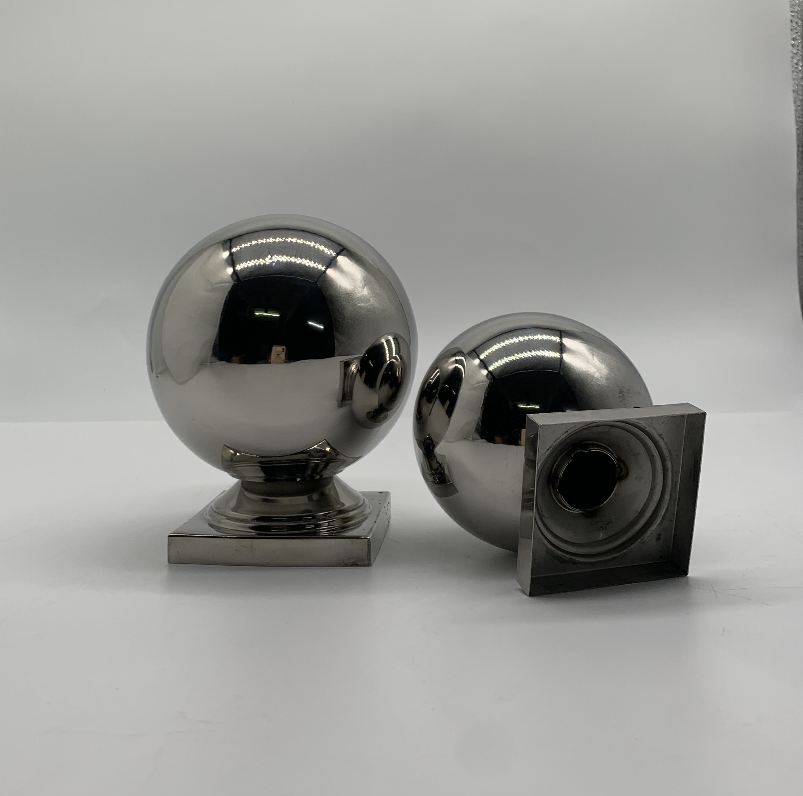 304 Square Tube Integrated Ball Base Stainless Steel Stair Handrail Post Fence Decorative Welded Ball Bracket Cover Guardrail