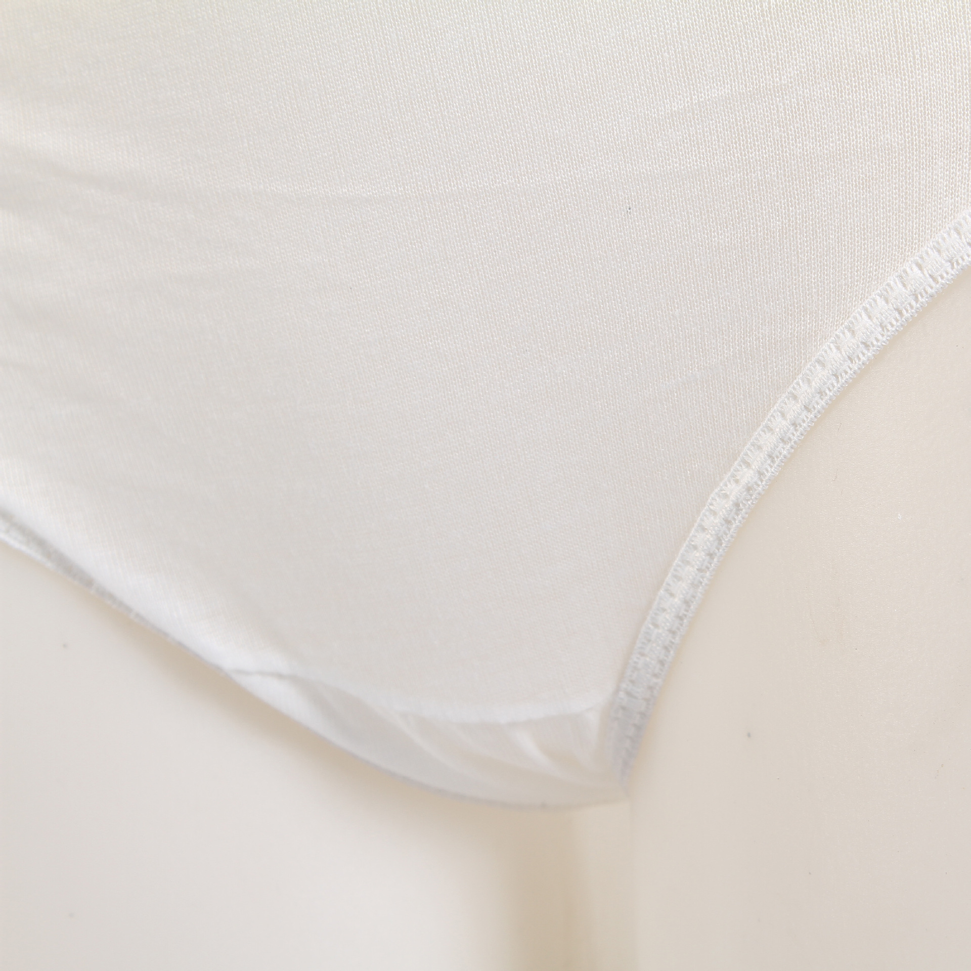 Source manufacturers men's disposable cotton underwear beauty hotel supplies massage sauna travel travel wash-free underwear